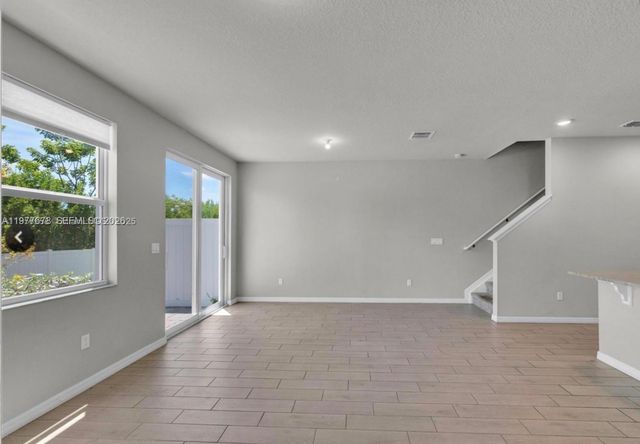 3506 Joshua Tree St 3506, Palm Springs, FL 33461