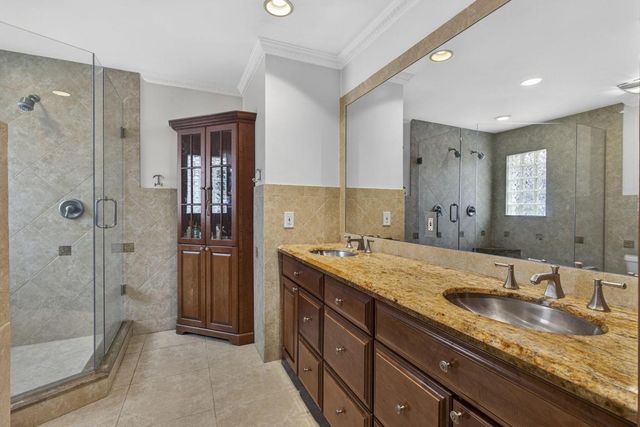 152 Eagleton Court, Palm Beach Gardens, FL 33418