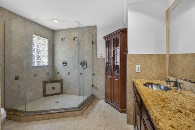 152 Eagleton Court, Palm Beach Gardens, FL 33418