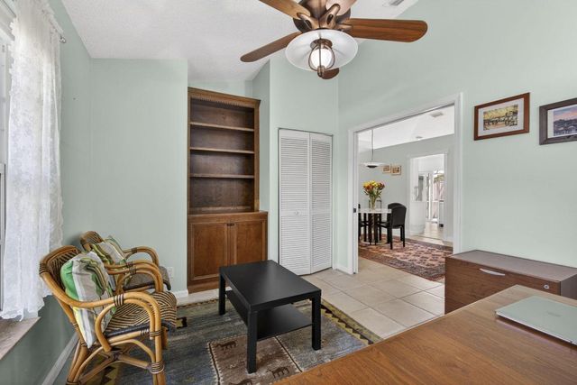 152 Eagleton Court, Palm Beach Gardens, FL 33418