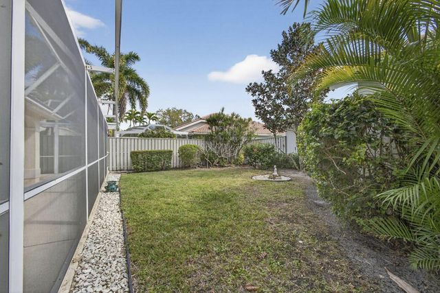 152 Eagleton Court, Palm Beach Gardens, FL 33418