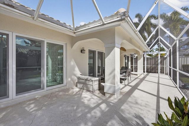 152 Eagleton Court, Palm Beach Gardens, FL 33418