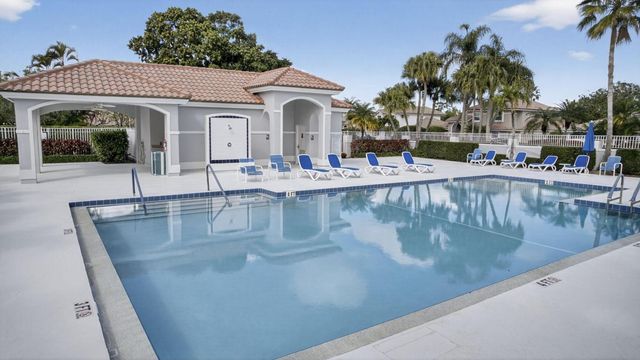 152 Eagleton Court, Palm Beach Gardens, FL 33418