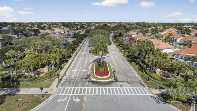 152 Eagleton Court, Palm Beach Gardens, FL 33418