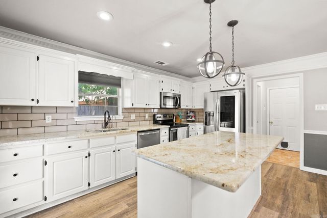 12 MALLARD, Cabot, AR 72023