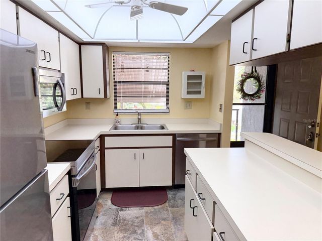 937 CAPRI ISLES BOULEVARD 56, Venice, FL 34292