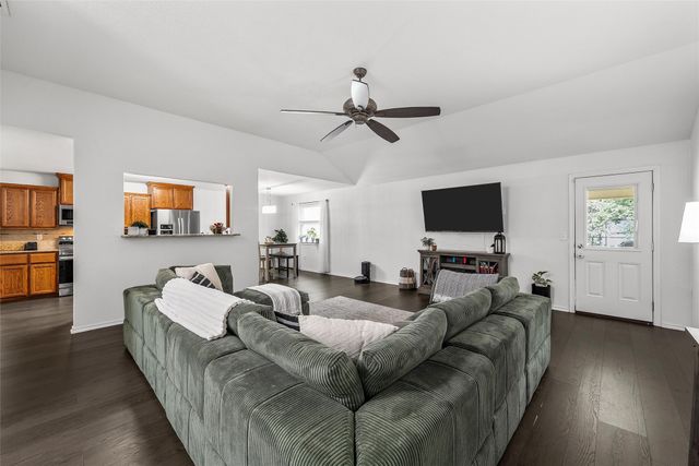 201 Woodland Boulevard, Bellmead, TX 76705