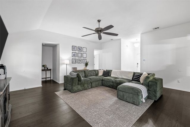 201 Woodland Boulevard, Bellmead, TX 76705