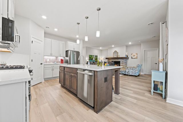 13808 Geneva Avenue N, Hugo, MN 55038
