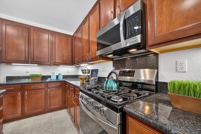 410 Greg Thatch Cir, Sacramento, CA 95835