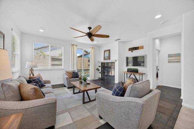 410 Greg Thatch Cir, Sacramento, CA 95835