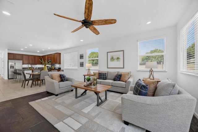 410 Greg Thatch Cir, Sacramento, CA 95835