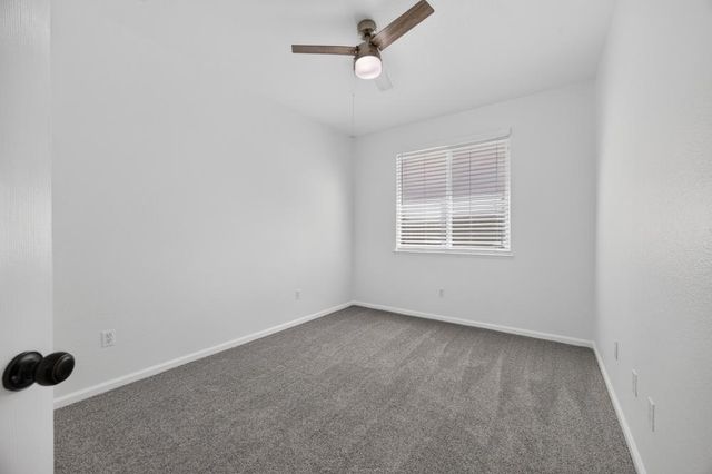 410 Greg Thatch Cir, Sacramento, CA 95835