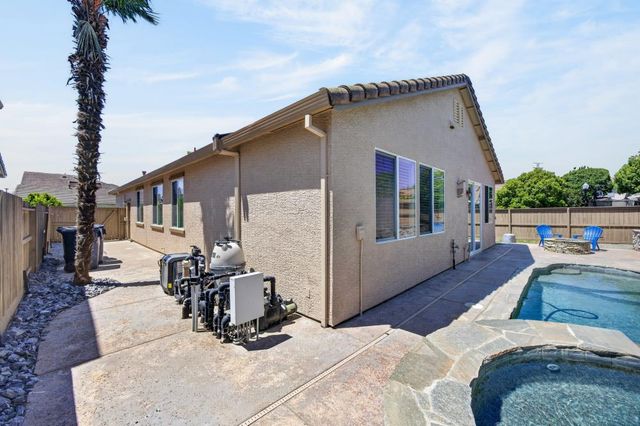 410 Greg Thatch Cir, Sacramento, CA 95835