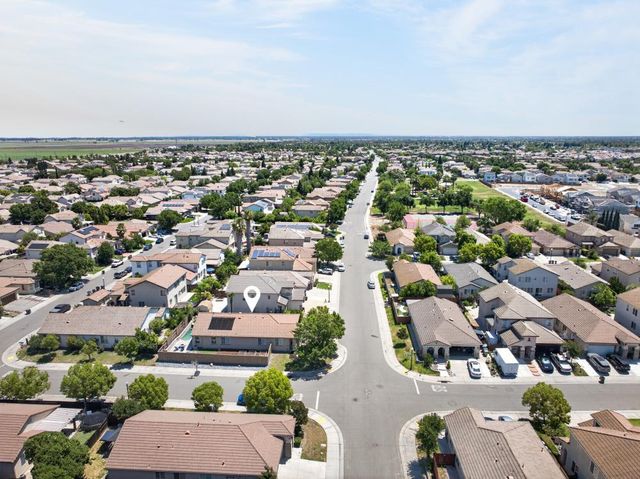 410 Greg Thatch Cir, Sacramento, CA 95835