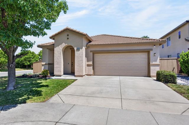 410 Greg Thatch Cir, Sacramento, CA 95835