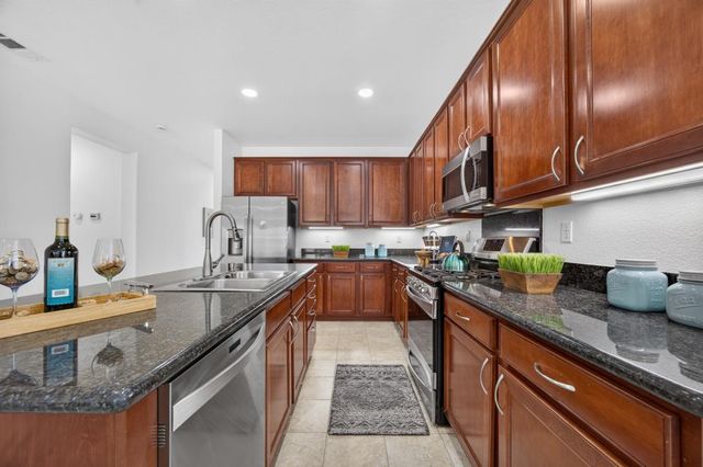 410 Greg Thatch Cir, Sacramento, CA 95835