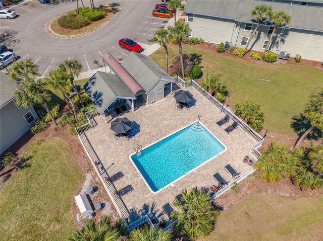 8115 45TH COURT E 7, Sarasota, FL 34243