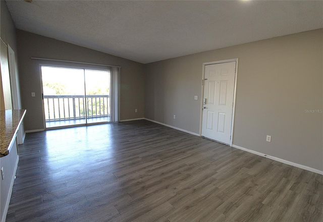 8115 45TH COURT E 7, Sarasota, FL 34243