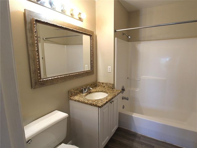 8115 45TH COURT E 7, Sarasota, FL 34243