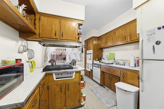 970 E 103rd Street, New York City, NY 11236