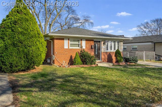 6212 N Evangeline Street, Dearborn Heights, MI 48127