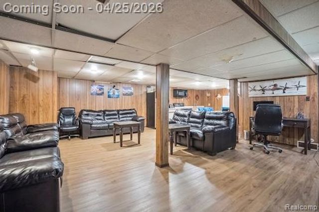 6212 N Evangeline Street, Dearborn Heights, MI 48127