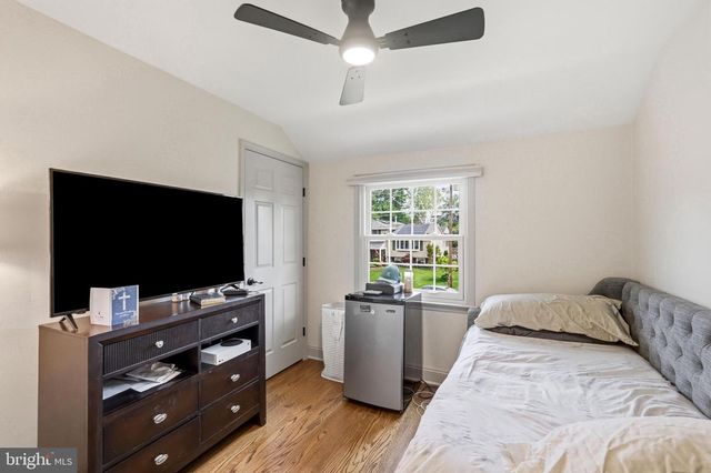 7 HILLSIDE RD, Stratford, NJ 08084