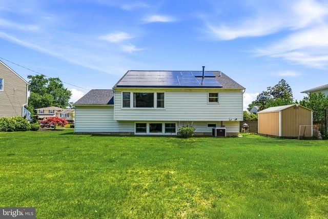 7 HILLSIDE RD, Stratford, NJ 08084