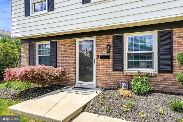 7 HILLSIDE RD, Stratford, NJ 08084