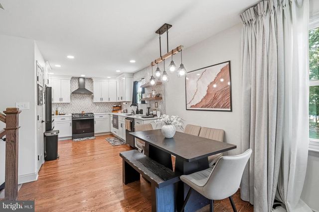 7 HILLSIDE RD, Stratford, NJ 08084
