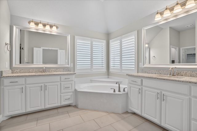 1019 Merriam Court, Weatherford, TX 76087