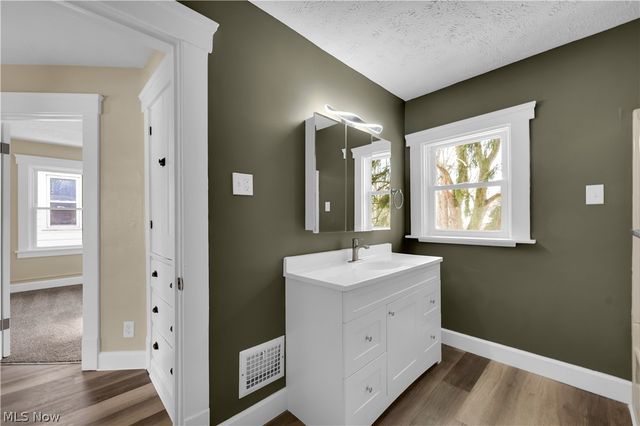 508 12th Street, Elyria, OH 44035