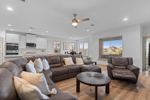 28410 Hannahs Harbor Lane, Katy, TX 77494