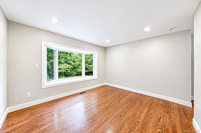 15 Sands Lane, Port Jefferson Village, NY 11777