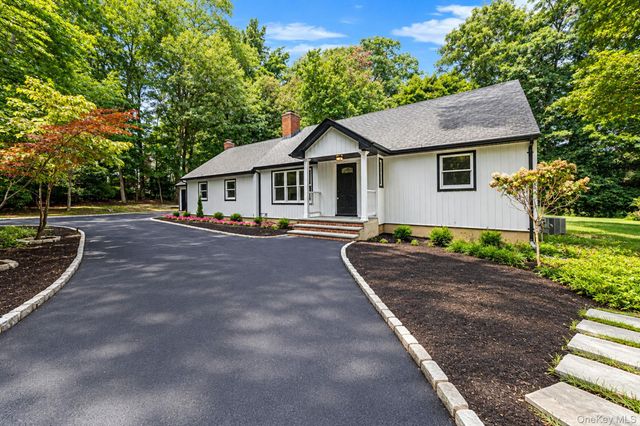 15 Sands Lane, Port Jefferson Village, NY 11777