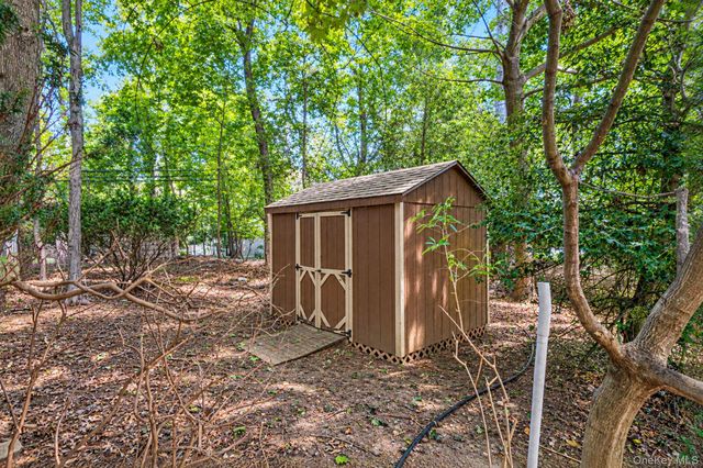 15 Sands Lane, Port Jefferson Village, NY 11777