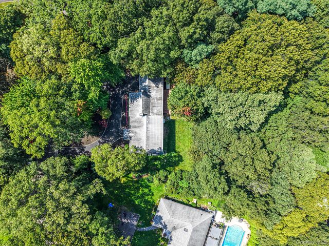 15 Sands Lane, Port Jefferson Village, NY 11777