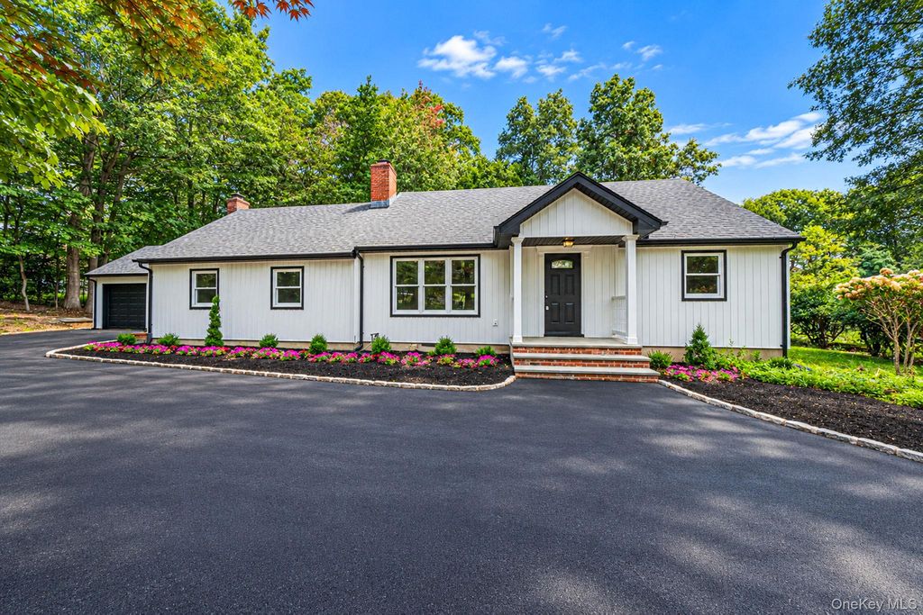 15 Sands Lane, Port Jefferson Village, NY 11777