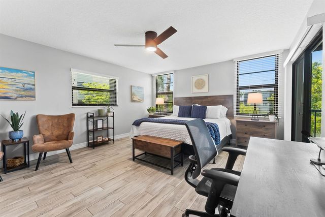 2215 Cypress Island Drive 301, Pompano Beach, FL 33069