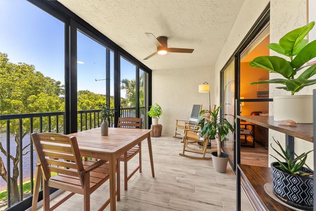2215 Cypress Island Drive 301, Pompano Beach, FL 33069