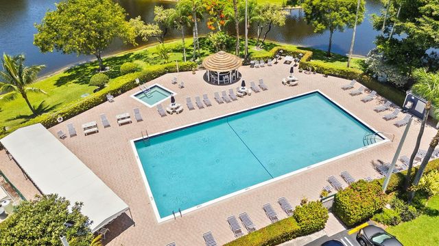 2215 Cypress Island Drive 301, Pompano Beach, FL 33069