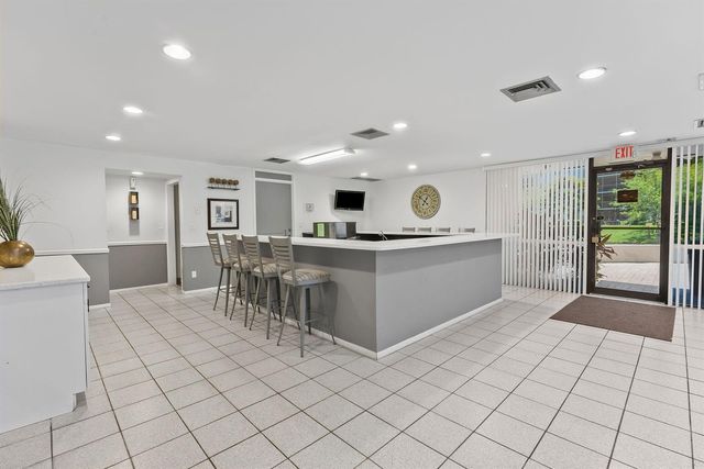 2215 Cypress Island Drive 301, Pompano Beach, FL 33069