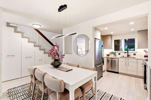 201 Flynn Avenue 3, Mountain View, CA 94043