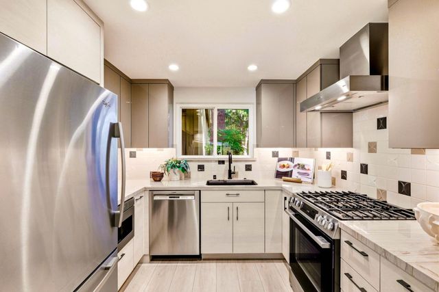 201 Flynn Avenue 3, Mountain View, CA 94043