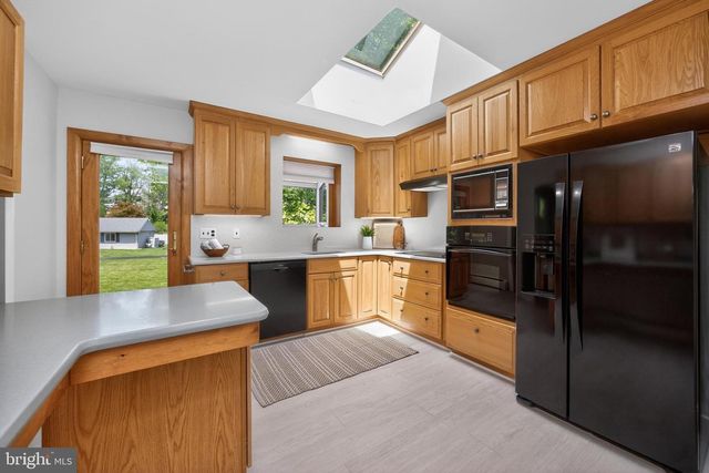 1190 BEAUMONT RD, Berwyn, PA 19312