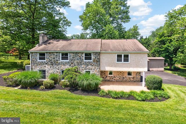 1190 BEAUMONT RD, Berwyn, PA 19312