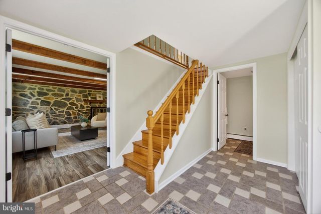 1190 BEAUMONT RD, Berwyn, PA 19312