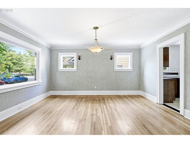2832 Ne 9TH Ave, Portland, OR 97212