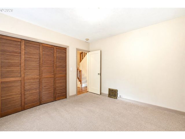 2832 Ne 9TH Ave, Portland, OR 97212